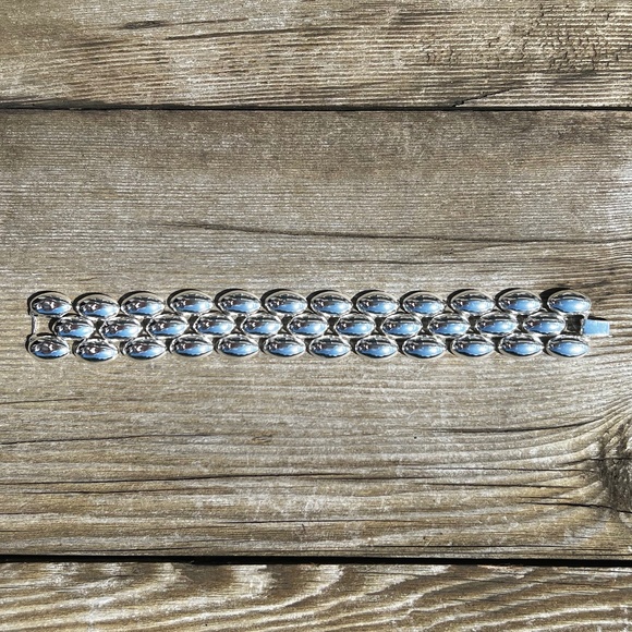 Panther Link Silver-tone Bracelet - Statement Piece - Picture 3 of 5